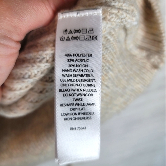 SINCERLY JULES CREAM CROP SWEATER, SZ LARGE - Picture 6 of 9